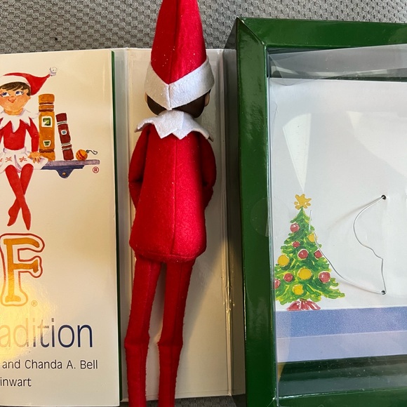 Elf on the Shelf Christmas Tradition “I’m a Gurl” Set - Picture 5 of 5